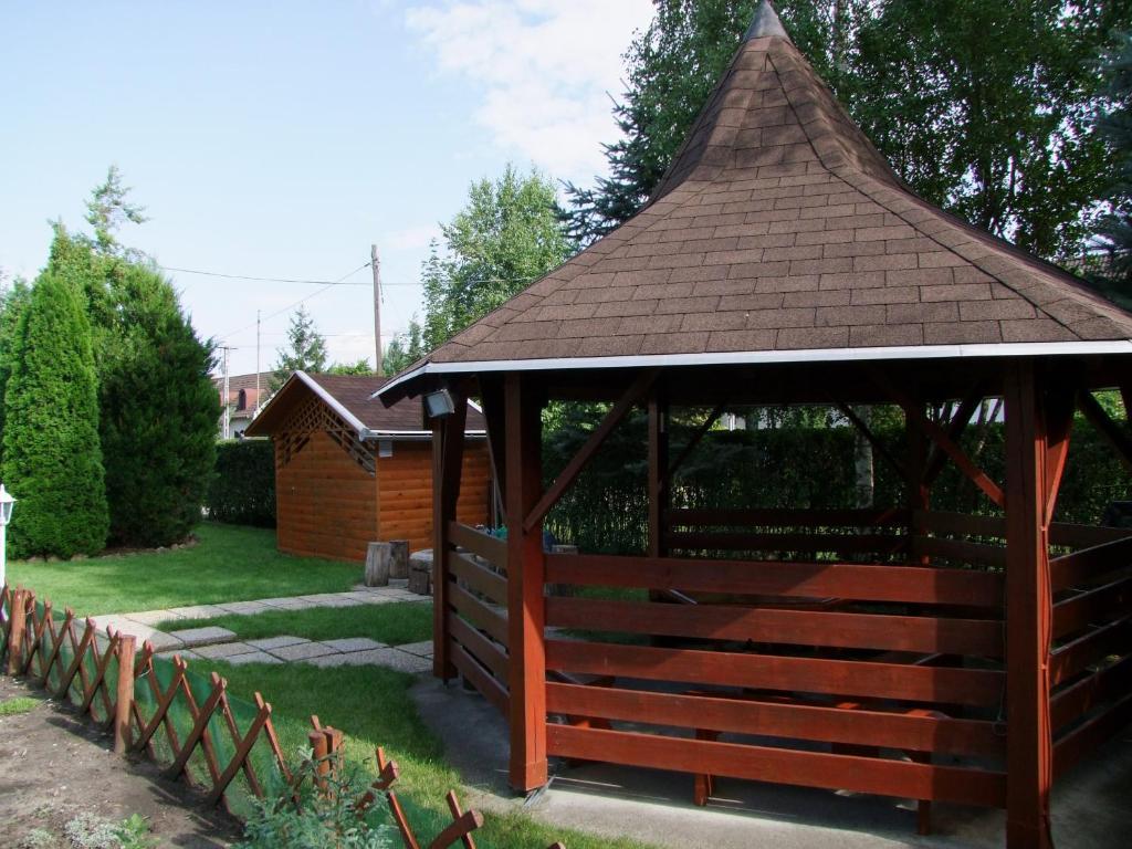 Rajna Apartmanhaz Богач Екстер'єр фото