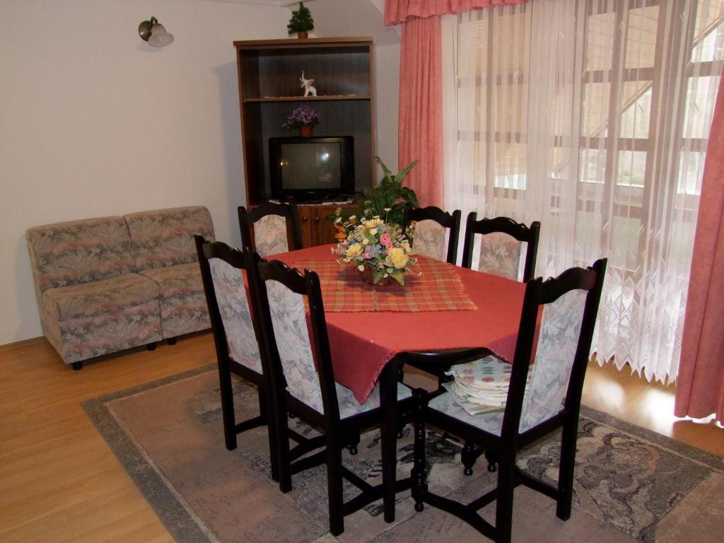 Rajna Apartmanhaz Богач Екстер'єр фото