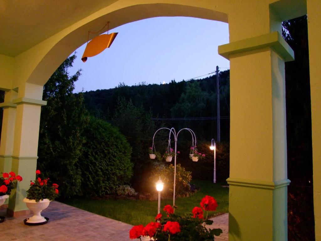 Rajna Apartmanhaz Богач Екстер'єр фото